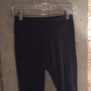 Lululemon Wunder Under Size 4 Black - Good Condit